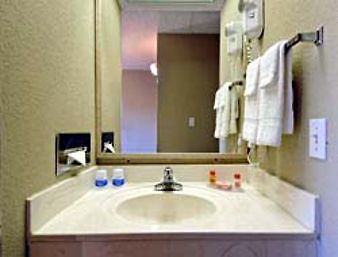 Howard Johnson Inn Pensacola Fl Extérieur photo